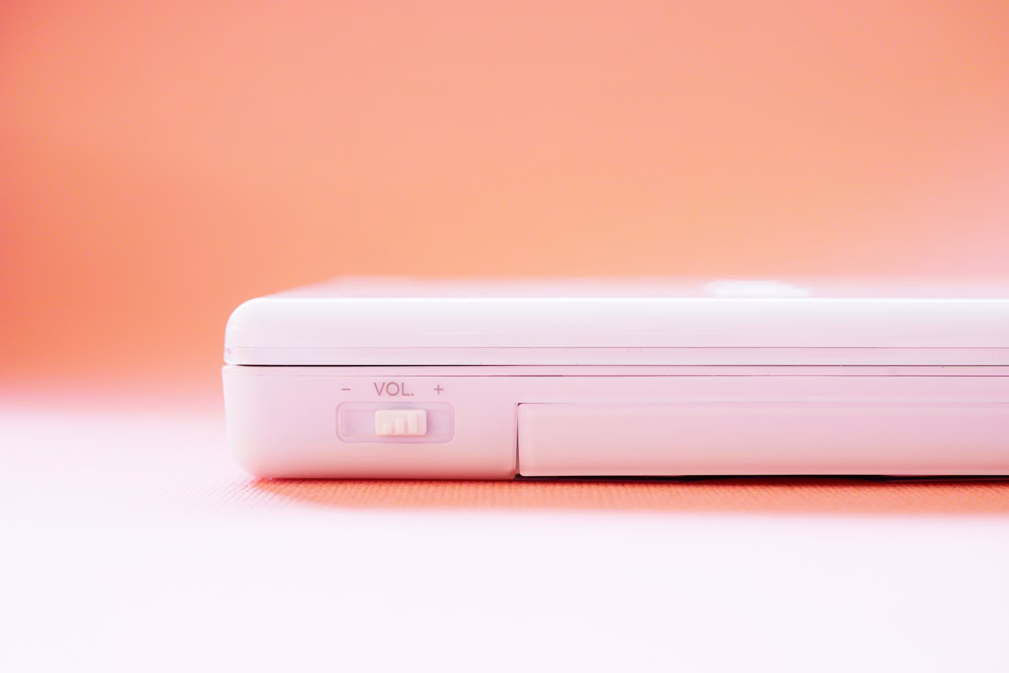 The Evolution of Gaming Consoles: From Pixels to Immersive Experiences